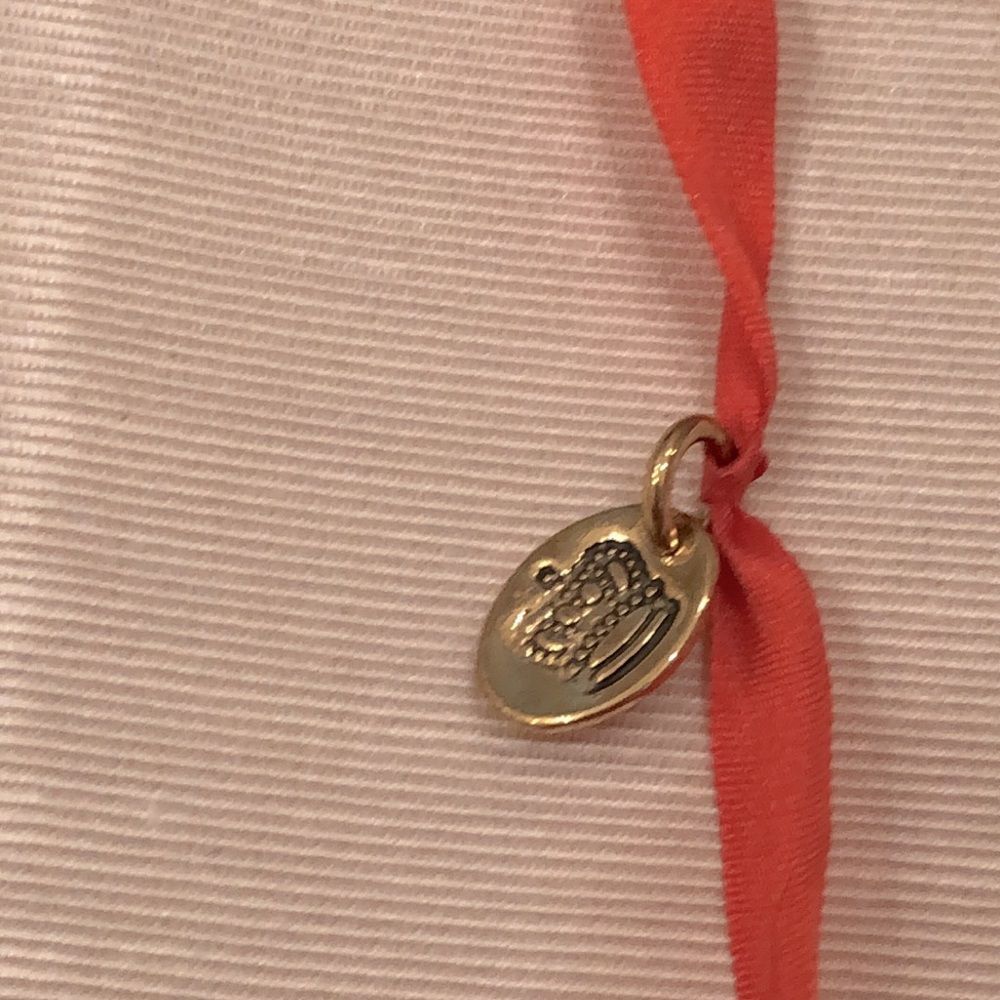 NWT Juicy Couture Ribbon Charm Necklace - Picture 8 of 14